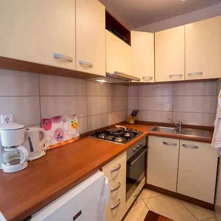 In - Istrien 47127 Apartment Porec