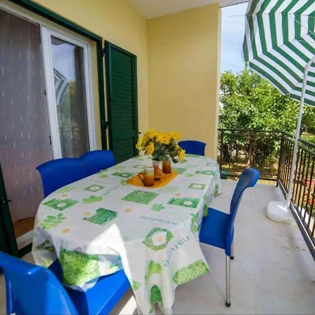 Apartment In - Istrien 47127